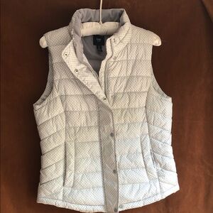 GAP Light Gray Quilted Patterned Puffer Vest